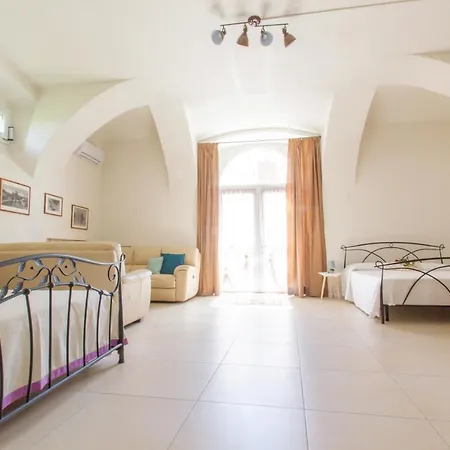 לינה וארוחת בוקר Venga דסנזאנו דל גארדה