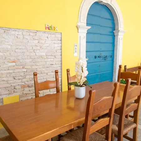 לינה וארוחת בוקר Venga דסנזאנו דל גארדה